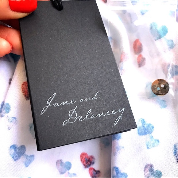 ❤️ JANE AND DELANCEY HEART RUFFLE LONG SLEEVE TOP! - Picture 12 of 12